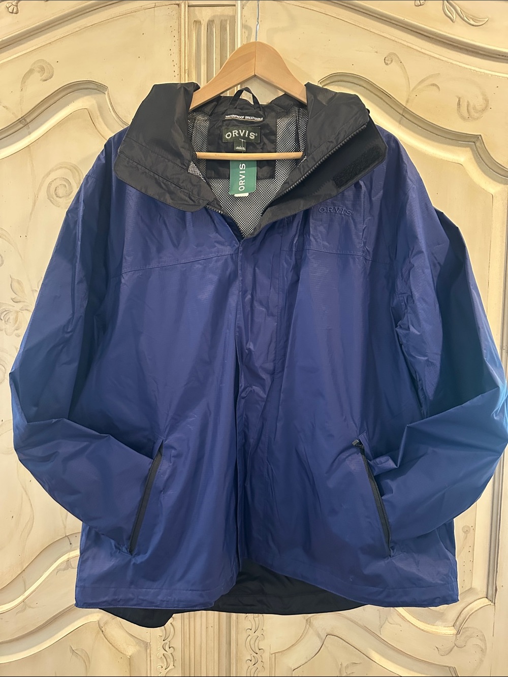 *NWT* Orvis Men's Royal Blue Rain Jacket with Black Hood Trim